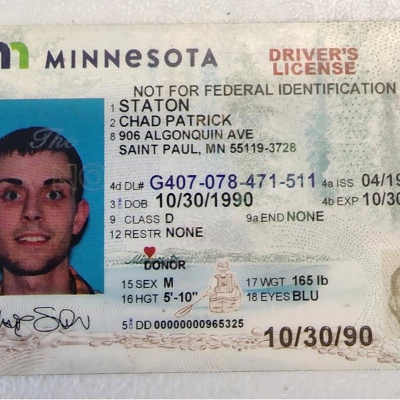 WARNING! This Posher is a crook! - Picture 2 of 2